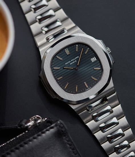 which patek philippe nautilus to buy